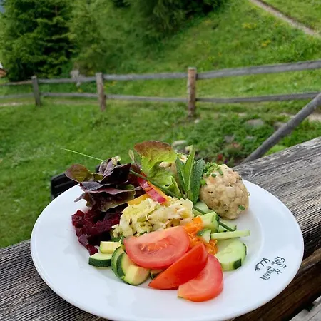 מלון Hof Zuort 3*